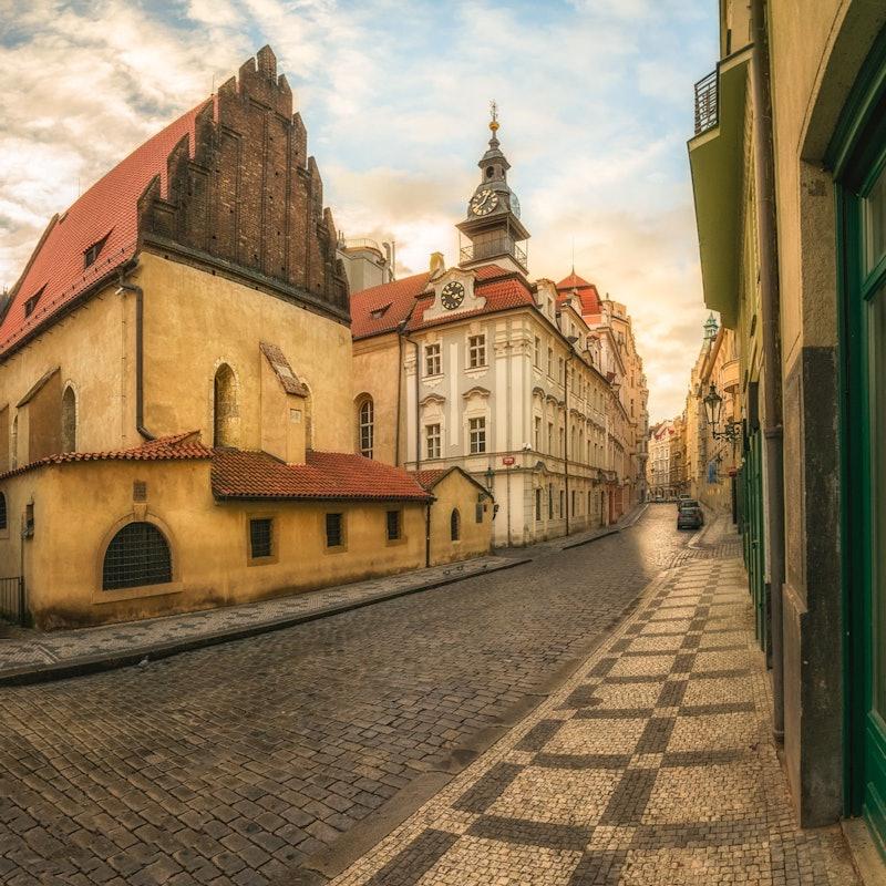 Old Town & Jewish Quarter Walking Tour