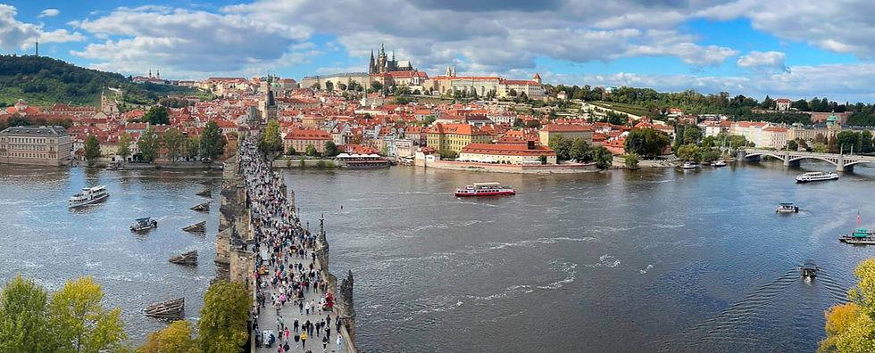Prague City Highlights by Bus, Boat & Foot photo 3