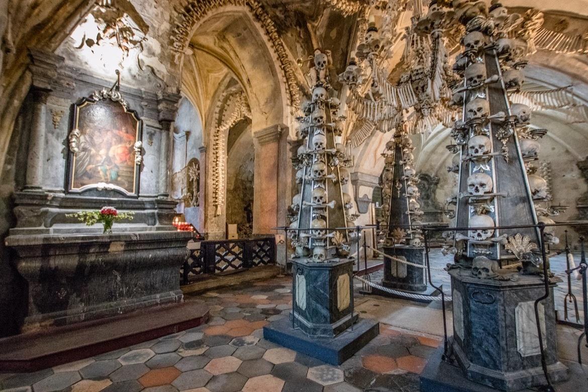 Kutná Hora & Bone Church Guided Day Trip photo 3