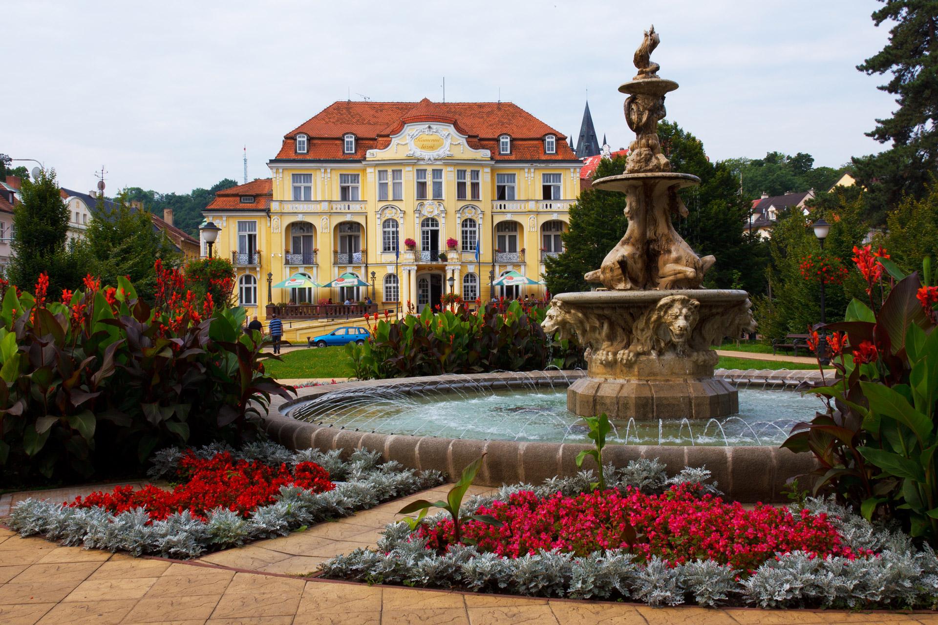 Private Teplice Royal Spa City Tour photo 1